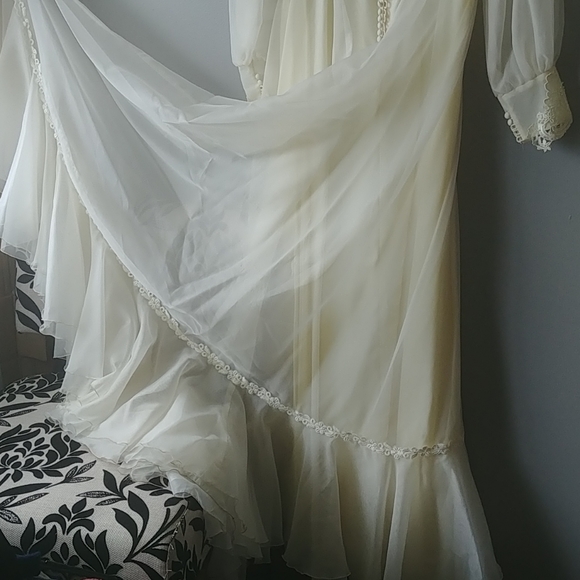 Vintage 70s Party Time Fashions wedding dress - Picture 8 of 11